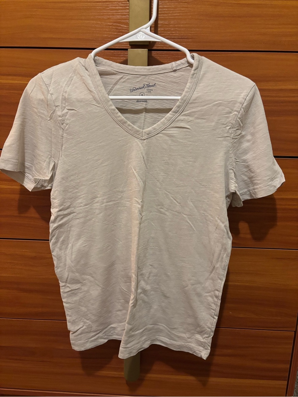 Universal Thread Men's V-Neck Short Sleeve Shirt - Off-White